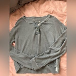 American eagle shirt super cute!